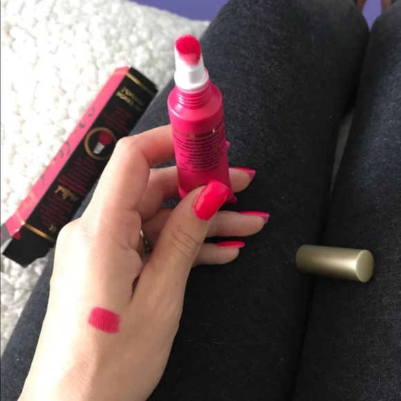 Too Faced Melted Lipstick - Picture 4 of 4